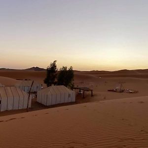 Desert Lover'S Luxury Camp